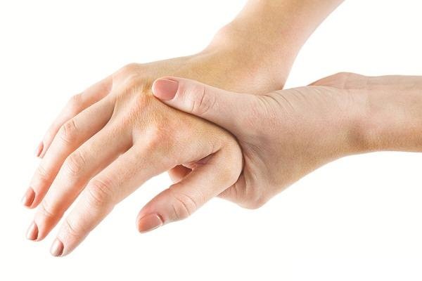 2+ cách bấm huyệt chữa tê tay chân đem lại hiệu quả nhanh