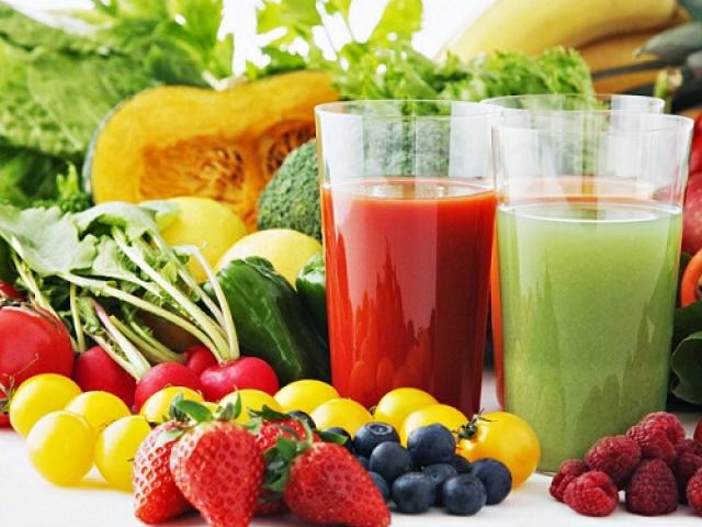 Bị táo bón uống gì? Ghi nhớ 8 loại nước ép dễ đi đại tiện