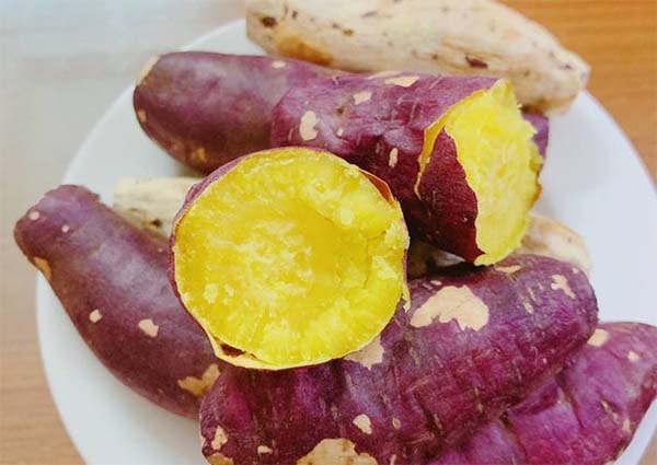Bị táo bón nên ăn khoai lang rất tốt 