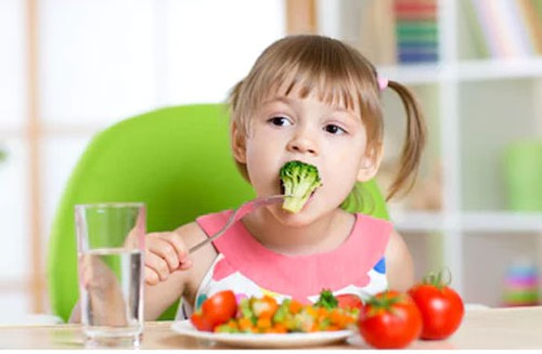 ngăn ngừa bệnh táo bón ở trẻ