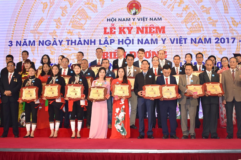 Kỷ niệm 3 năm thành lập Hội Nam Y Việt Nam: Viết tiếp chặng đường Lương y như từ mẫu